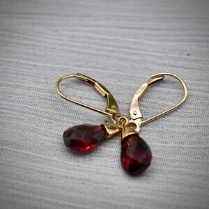 Vintage 14K Yellow Gold Natural Garnet Teardrop Drop Earrings Mexico